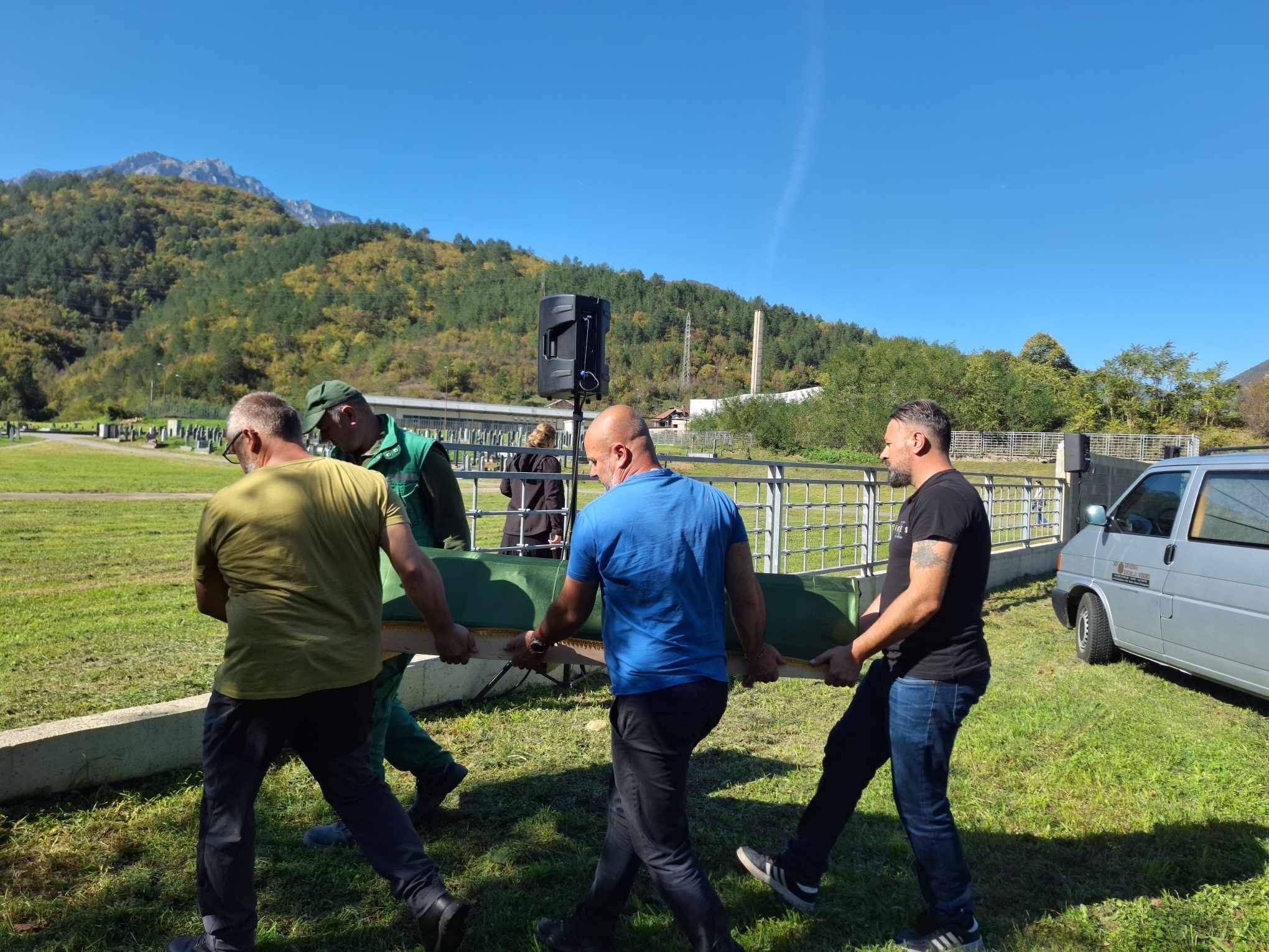 Hayat.ba na licu mjesta: Tabuti doneseni u musalu