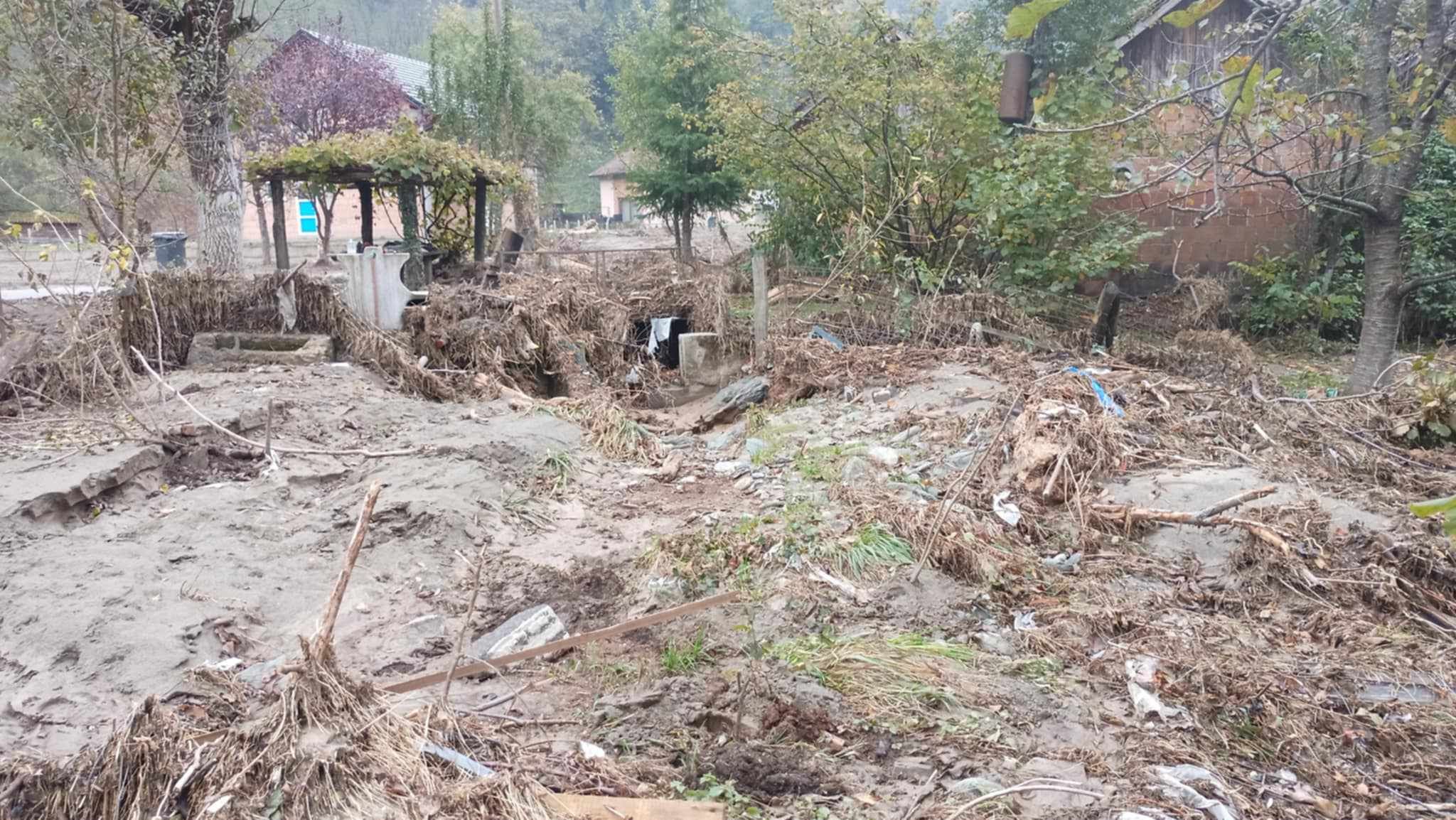 Mještani Fojnice za Hayat.ba: Kuće su u fekalijama, bojimo se zaraze, vlast ne poduzima ništa