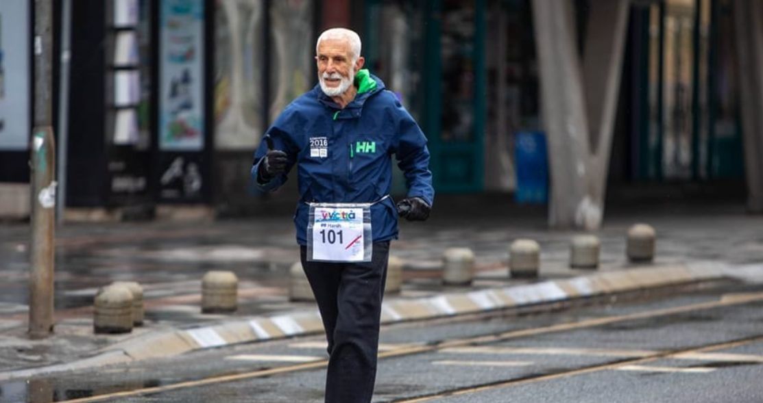 Hazim iako 83-godišnjak, trči kao Tuka, spreman za trku u Kaknju: Priroda umjesto tableta