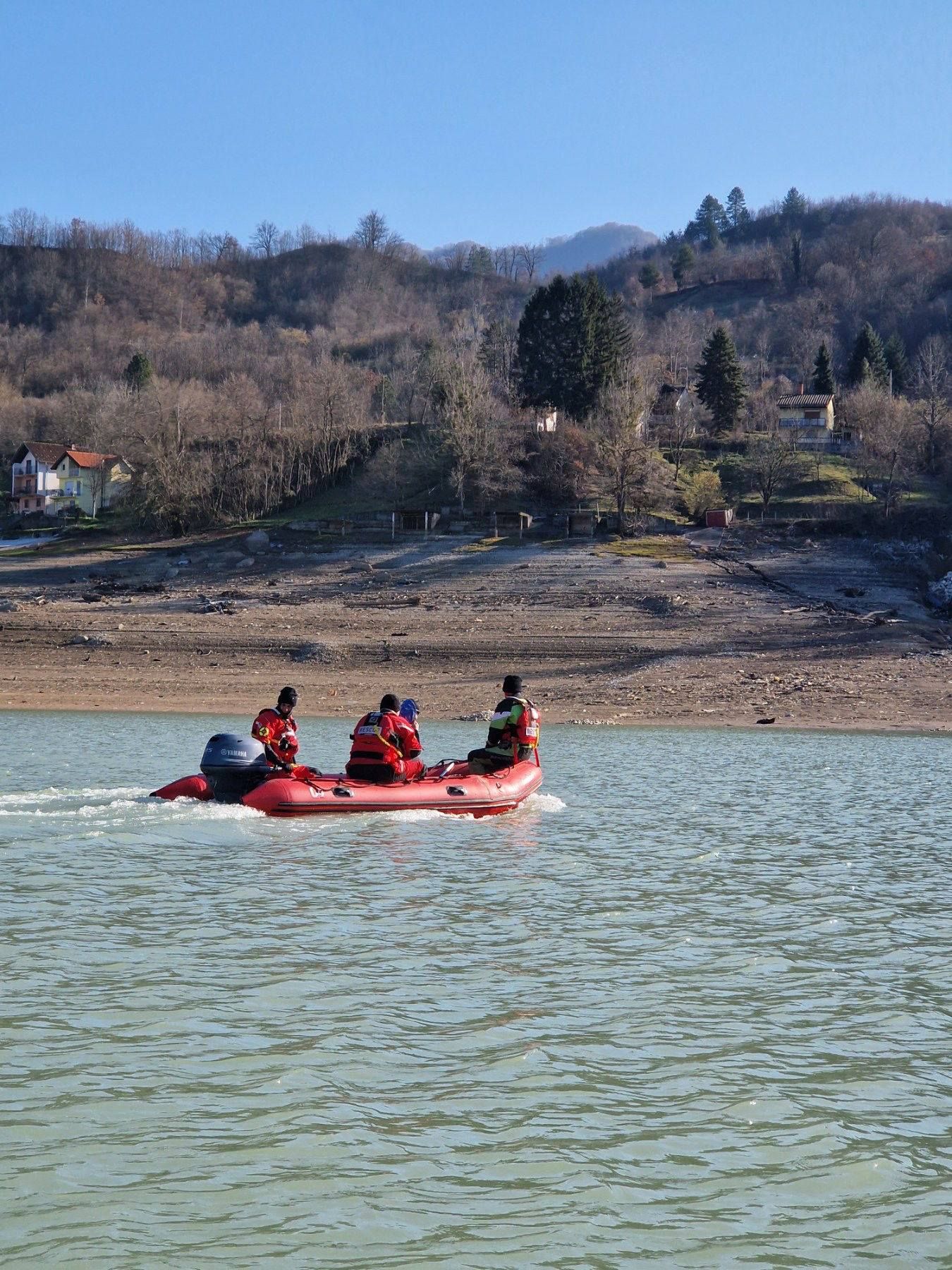 Jablanica: Potraga za muškarcem koji je otišao u ribolov, traže ga dronovima